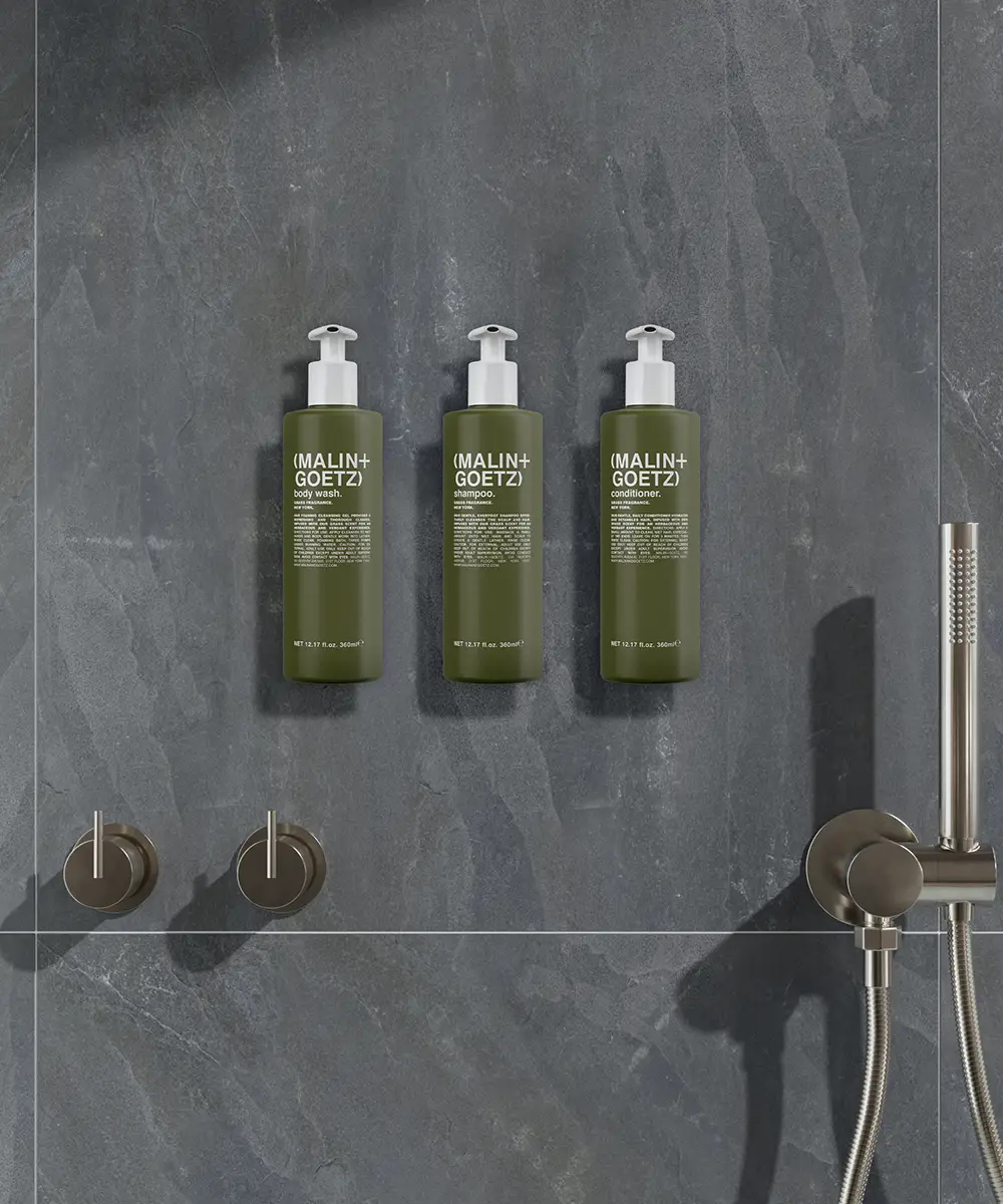 M+G GRA - DARK CONTEMPORARY_bath 1