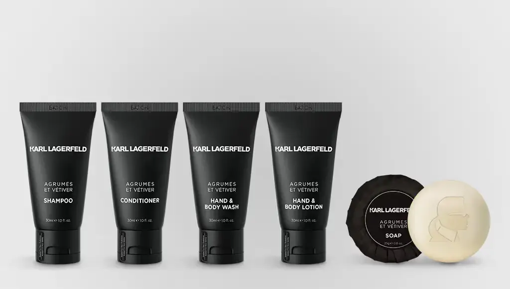 karl LAGERFELD12